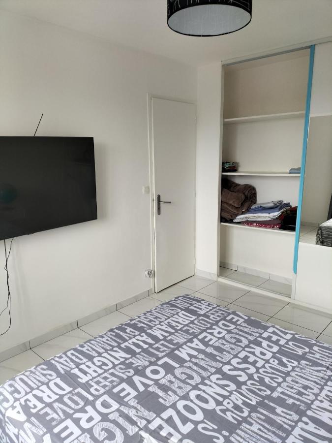Jolie Appartement Proche Tramway Vénissieux 외부 사진