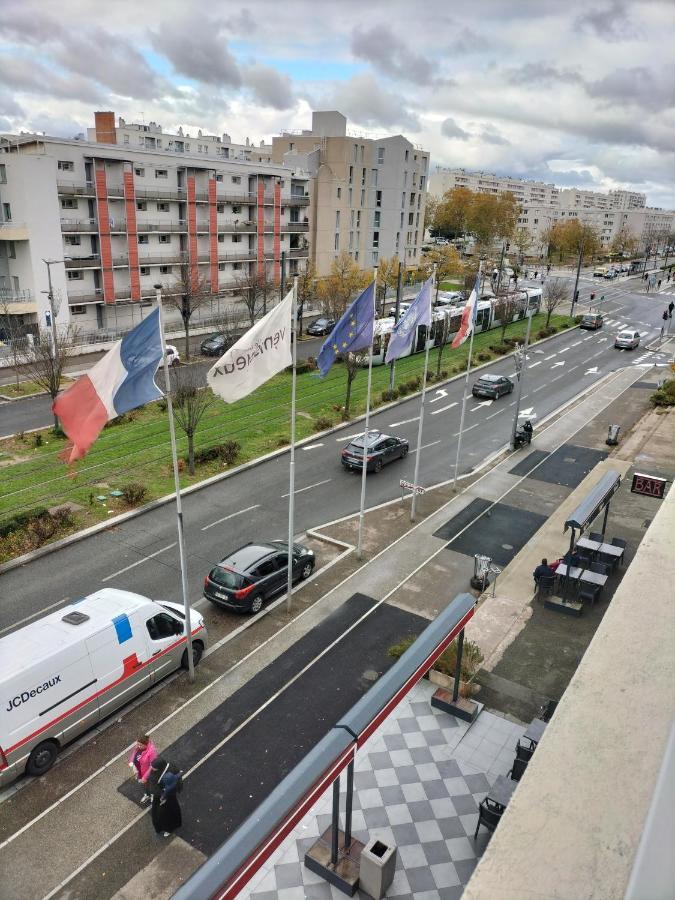 Jolie Appartement Proche Tramway Vénissieux 외부 사진